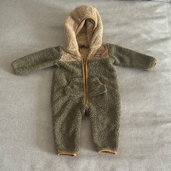 Eddie Bauer Other - Eddie Bauer Olive and Beige Kids Footie